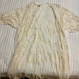 Time and Tru Cream Lace Open-Front Kimono Cardigan